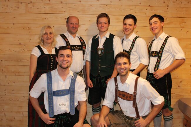 Das Team der Zimmerei Geiger